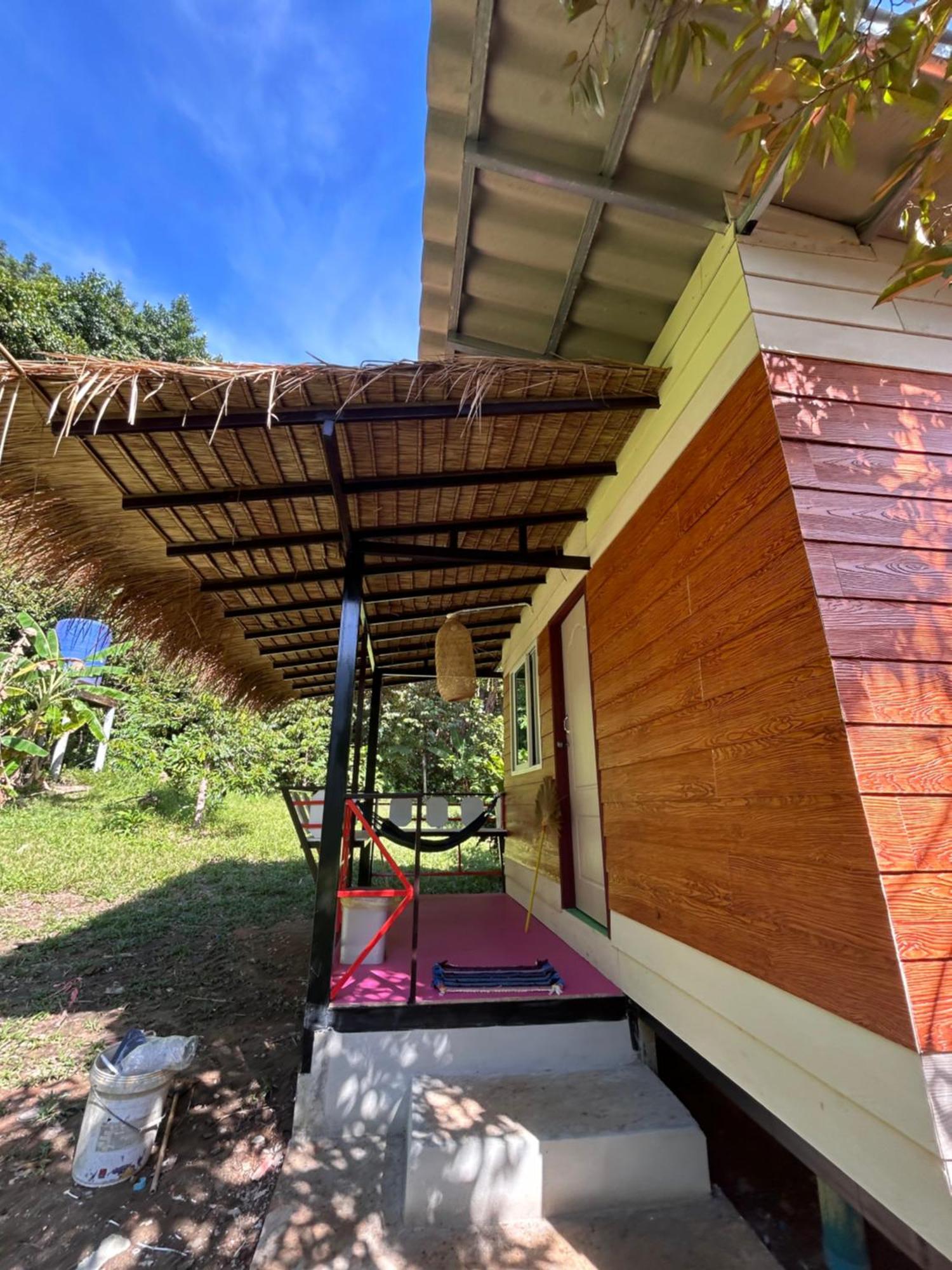 Guest house Hippy Hut *